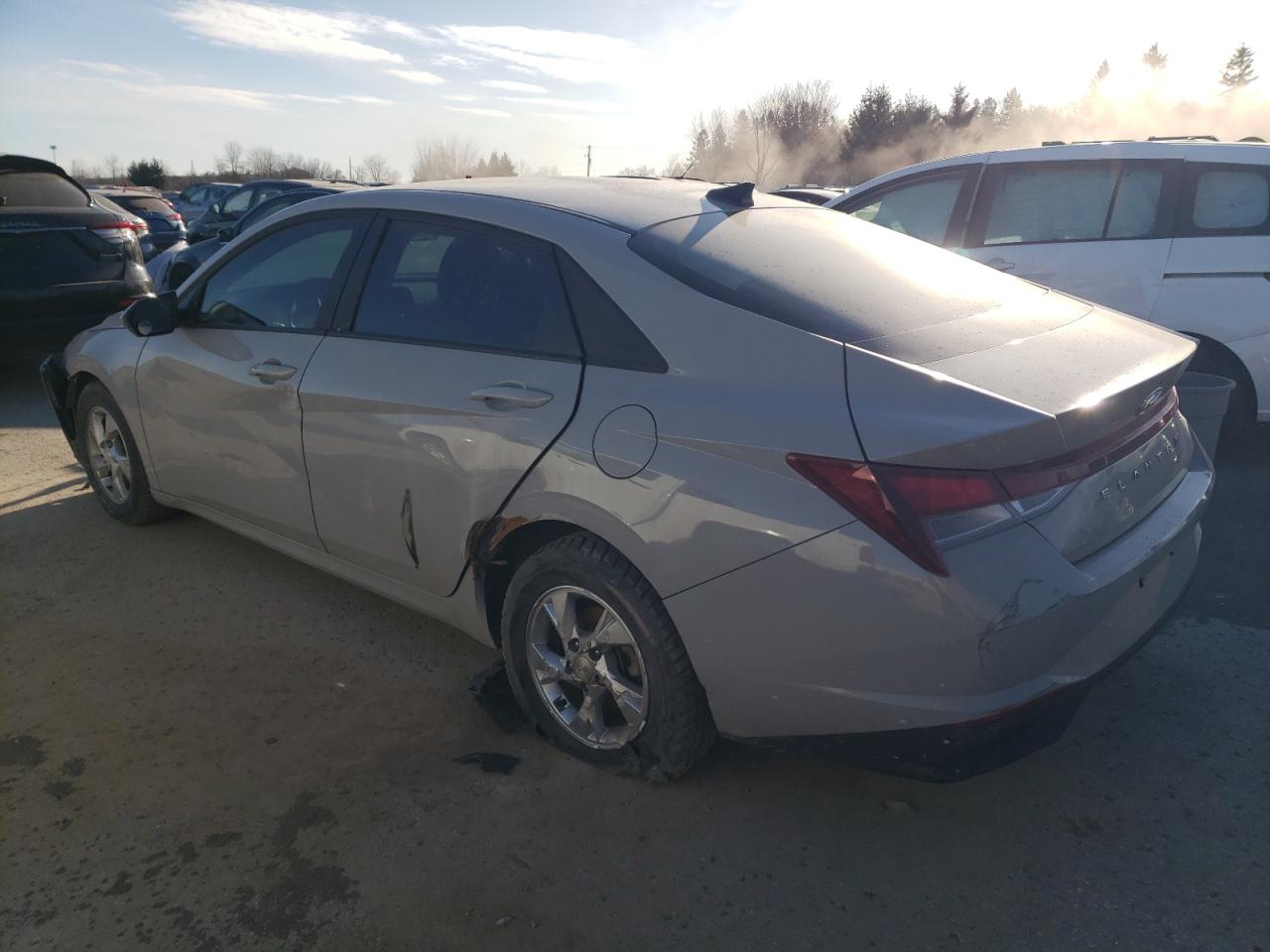 2022 Hyundai Elantra - Image 2
