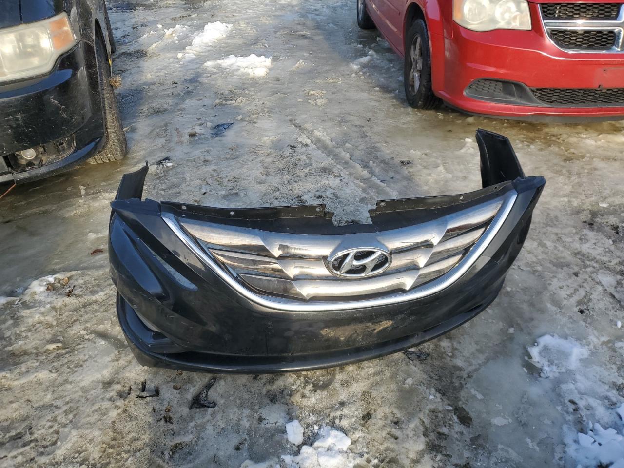 2011 Hyundai Sonata - Image 12