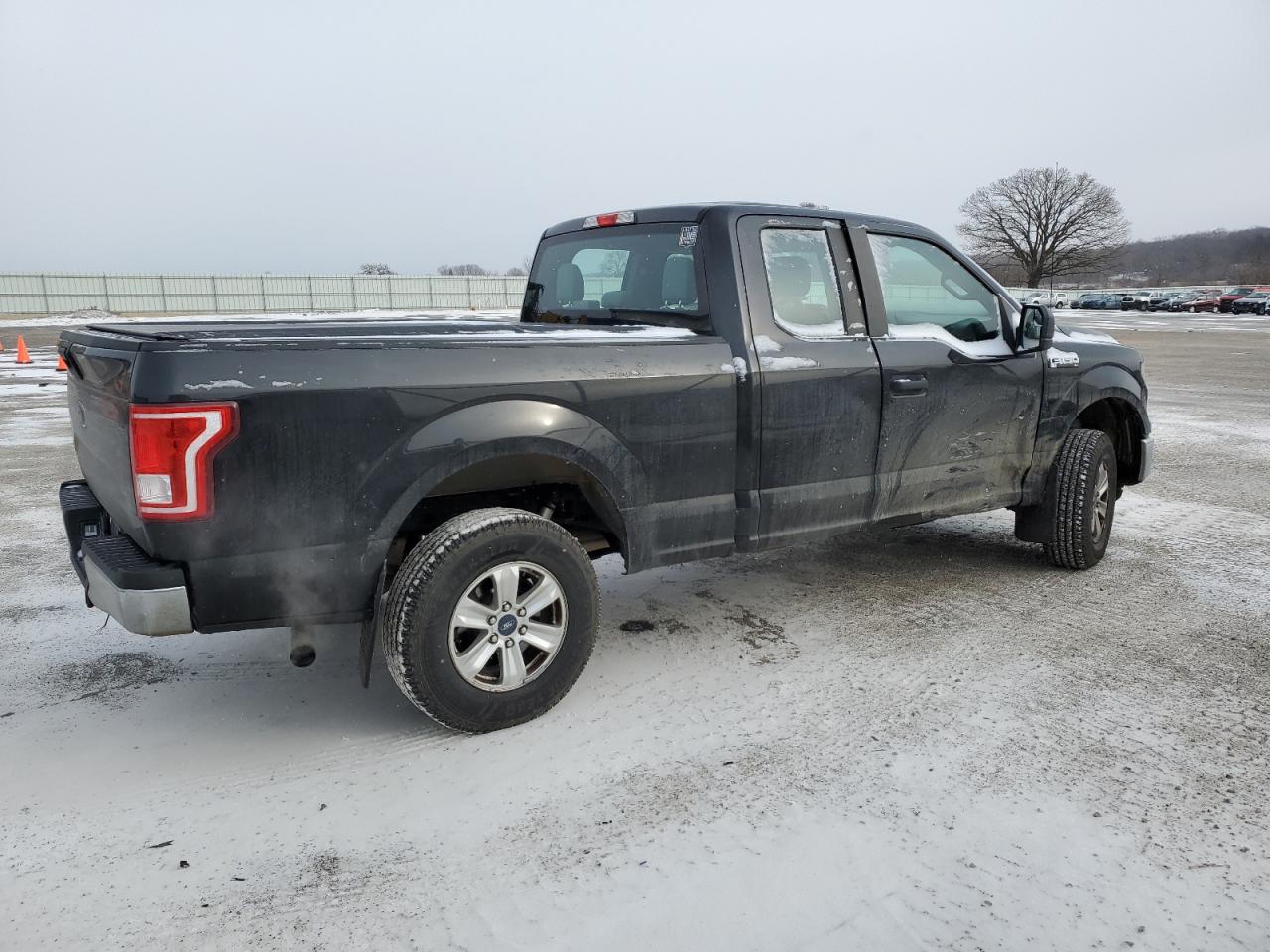 2015 Ford F-150 - Image 3