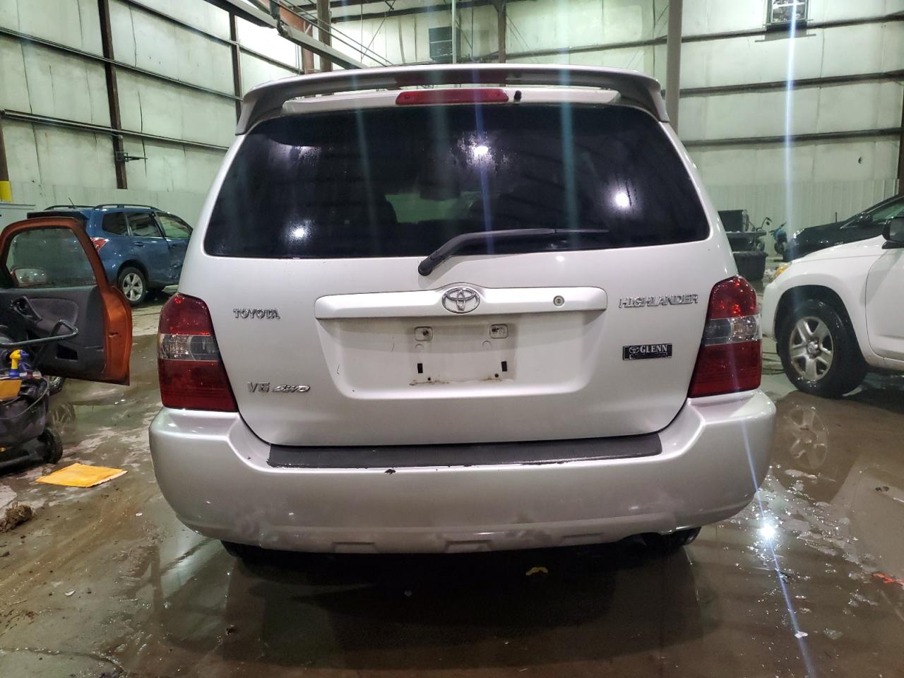 2005 Toyota Highlander - Image 6