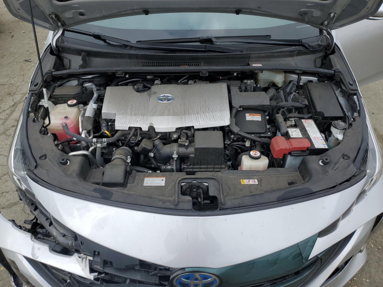 2019 Toyota Prius - Image 11