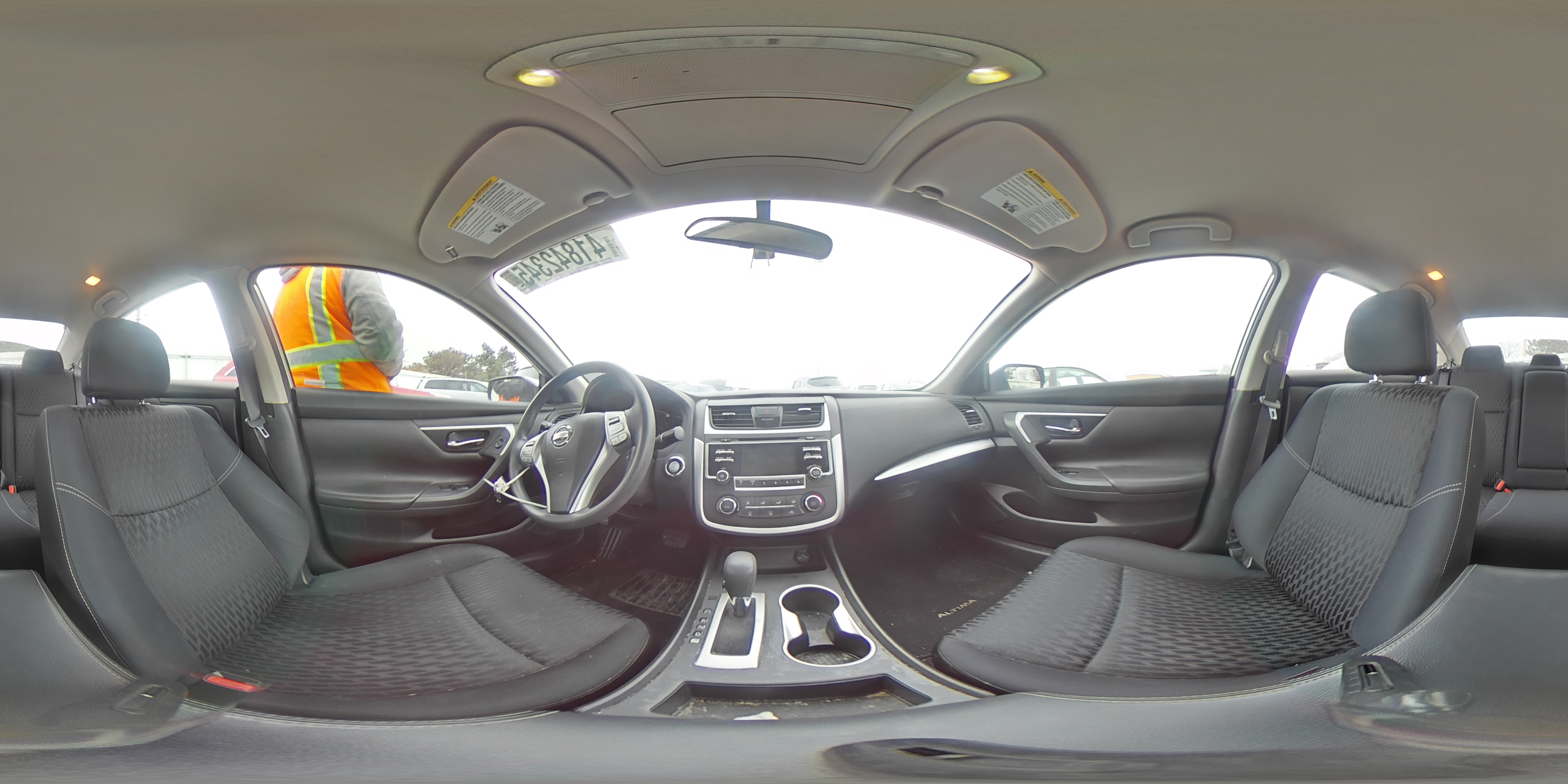 2017 Nissan Altima - Image 12