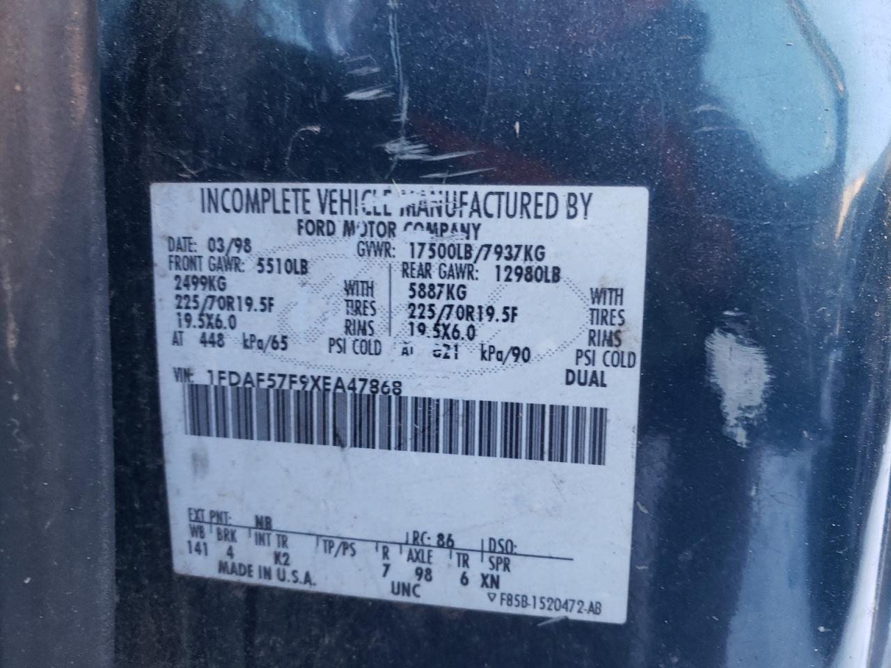1999 Ford F550 - Image 13
