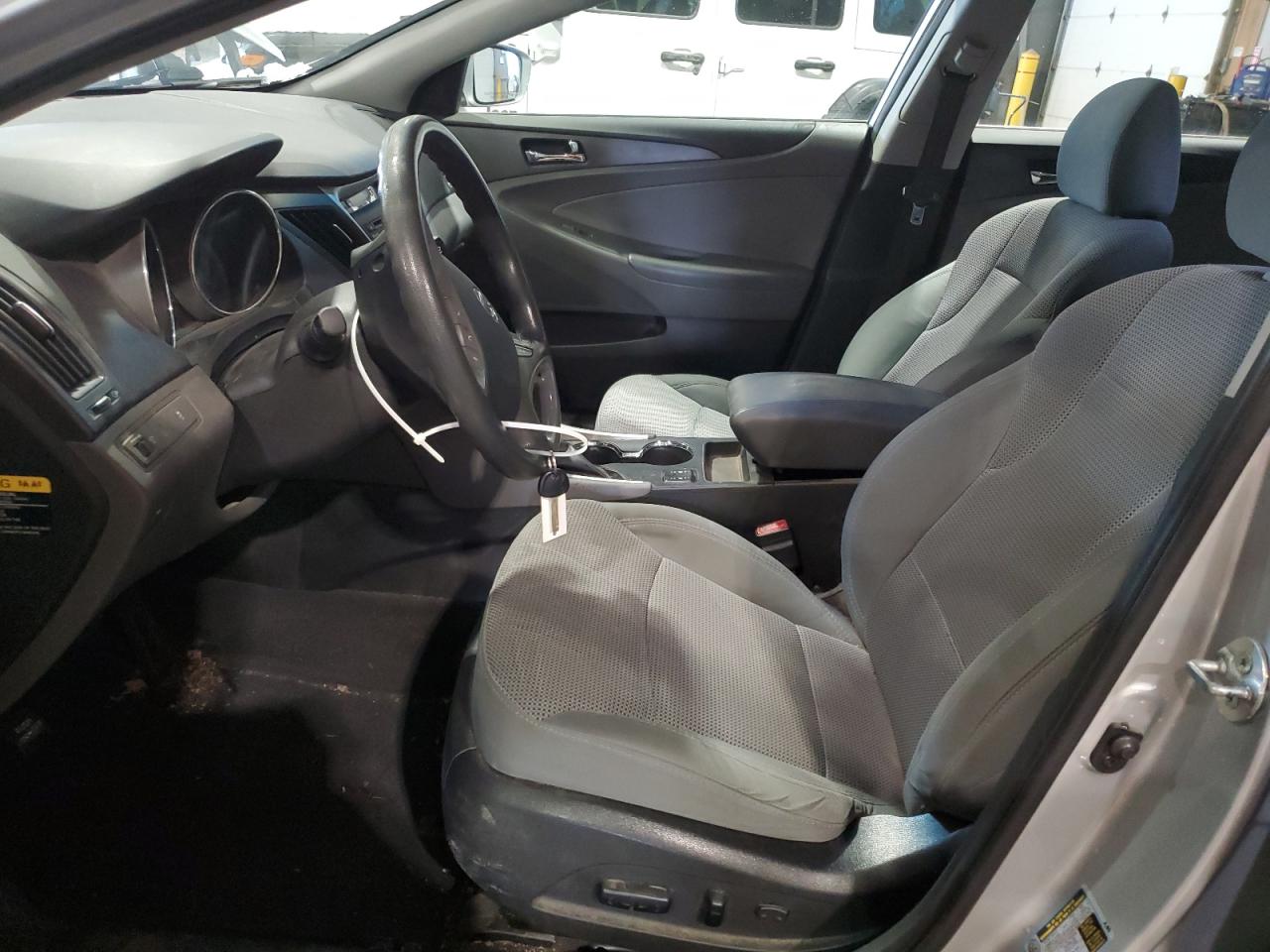 2014 Hyundai Sonata - Image 7