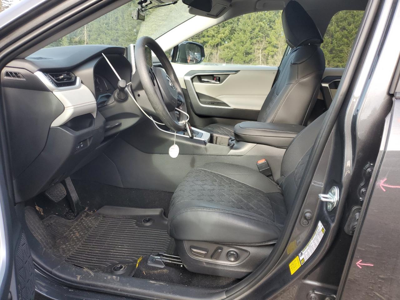 2024 Toyota RAV 4 - Image 7