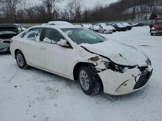  TOYOTA CAMRY 2015 White