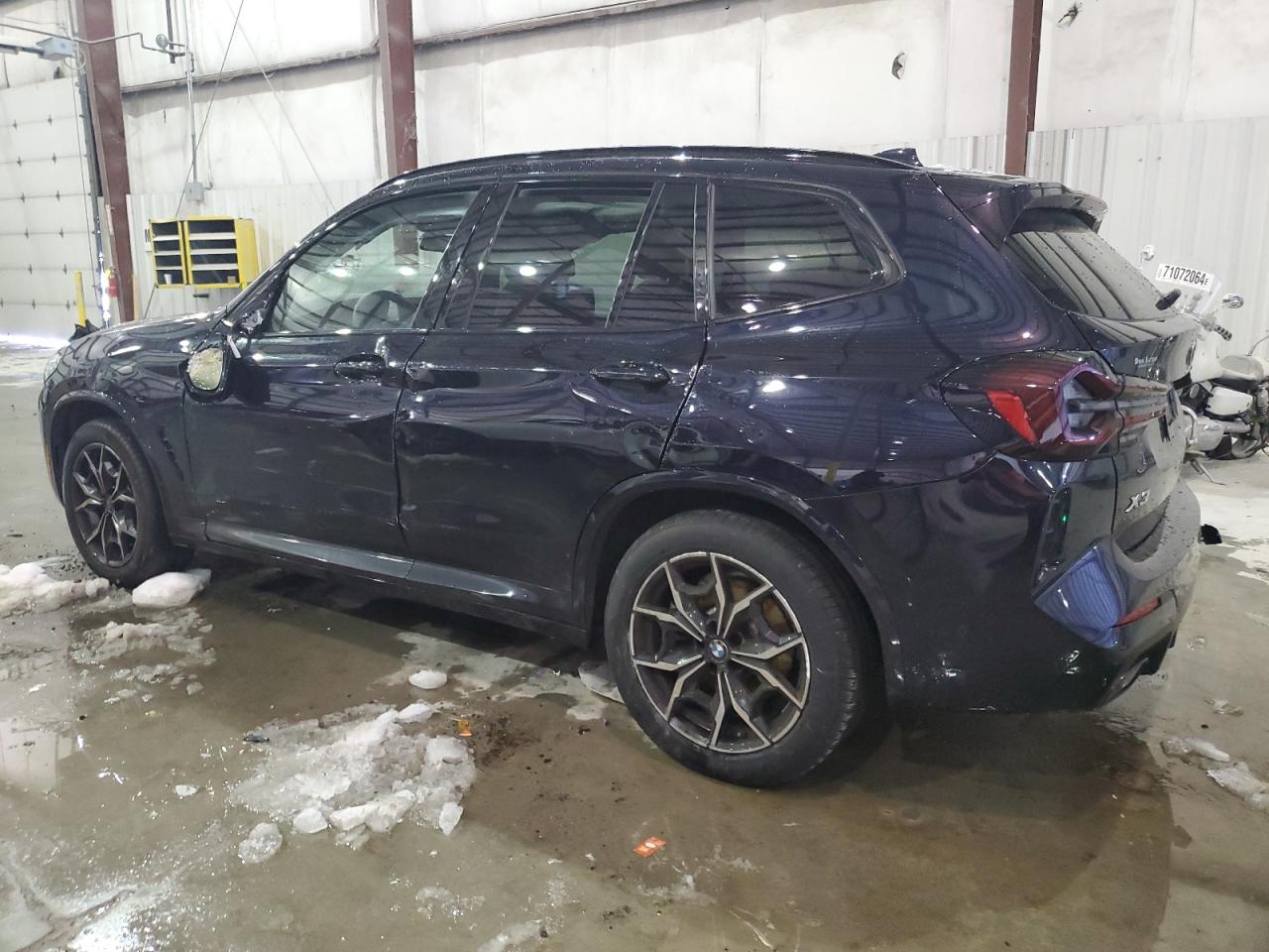 2023 BMW X3 - Image 2