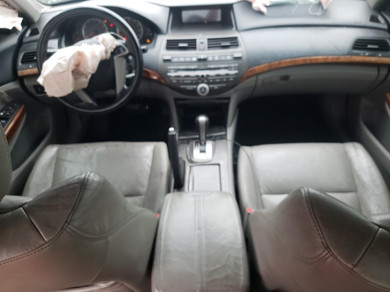 2011 Honda Accord - Image 8