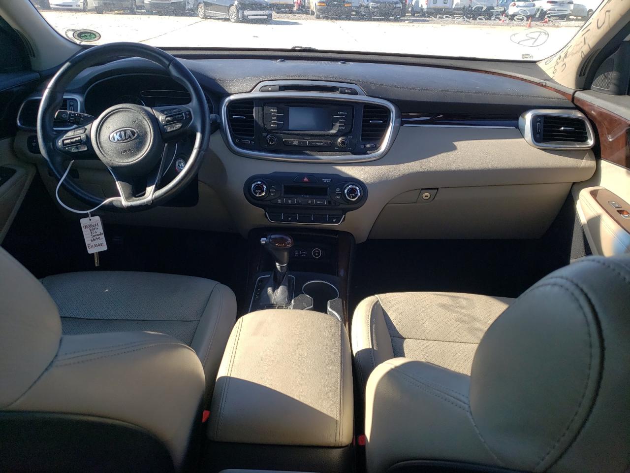 2016 Kia Sorento - Image 8