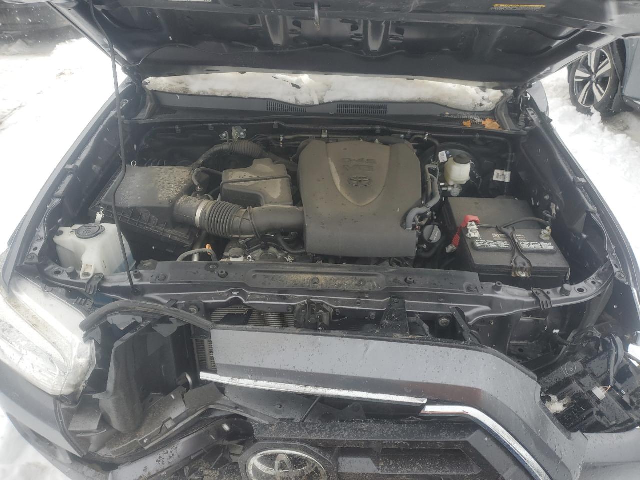 2022 Toyota Tacoma - Image 11