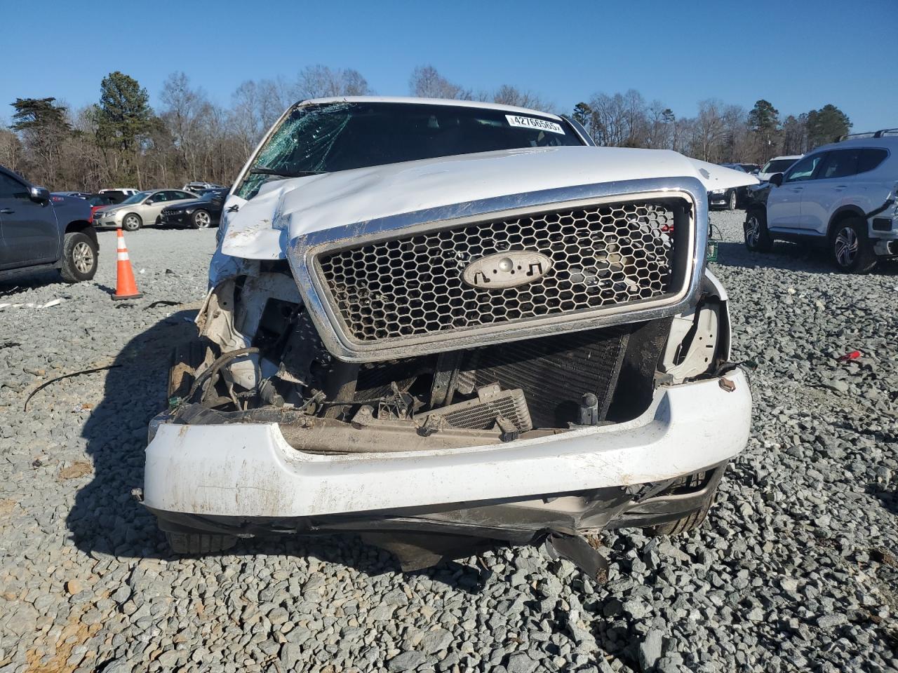 2005 Ford F-150 - Image 5