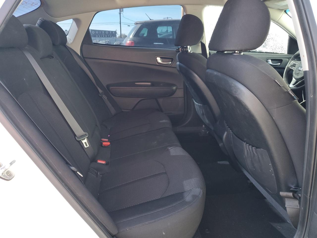 2016 Kia Optima - Image 10