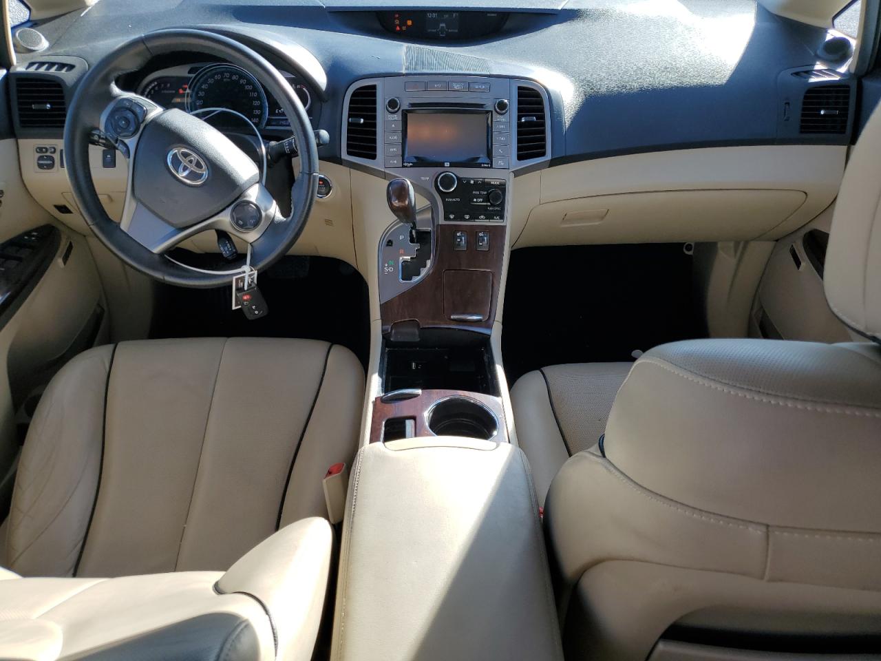 2015 Toyota Venza - Image 8