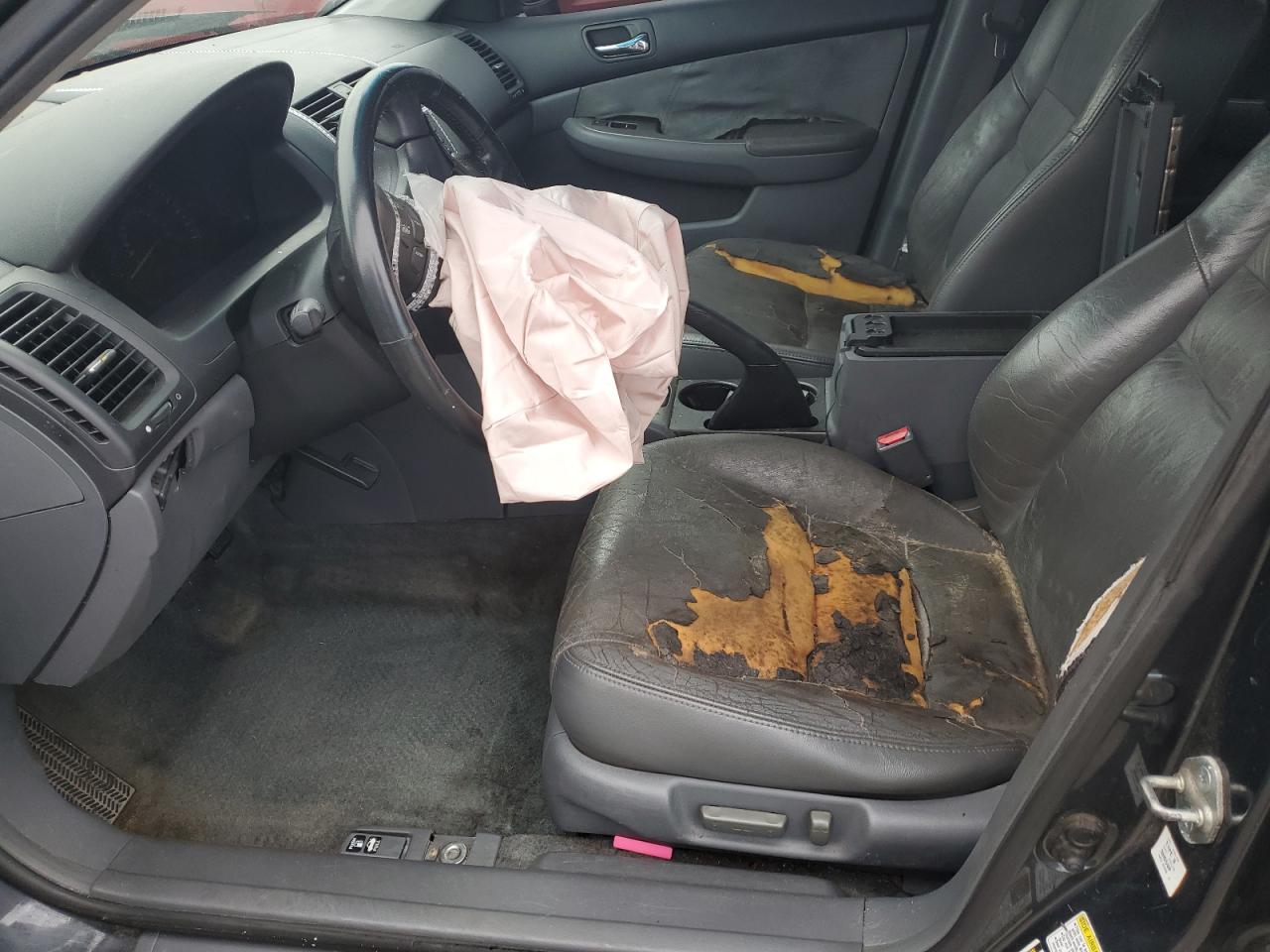2004 Honda Accord - Image 7
