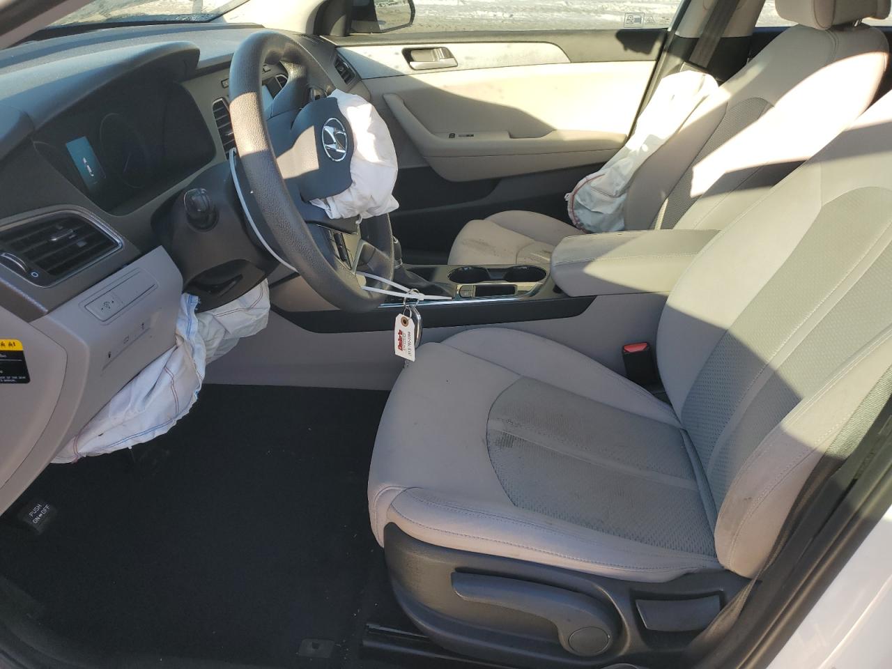 2017 Hyundai Sonata - Image 7