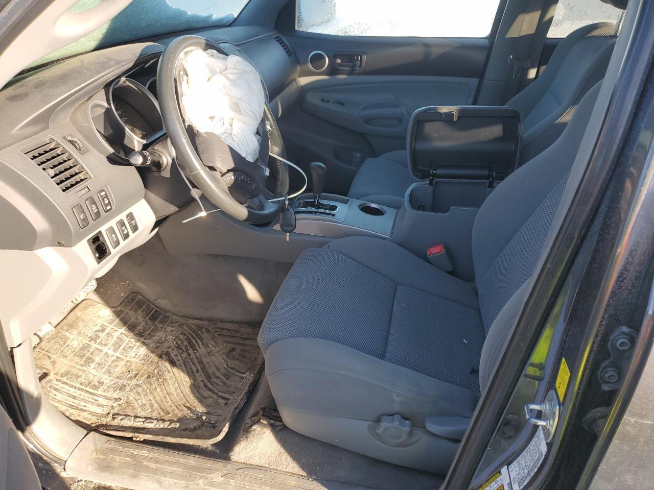 2010 Toyota Tacoma - Image 7