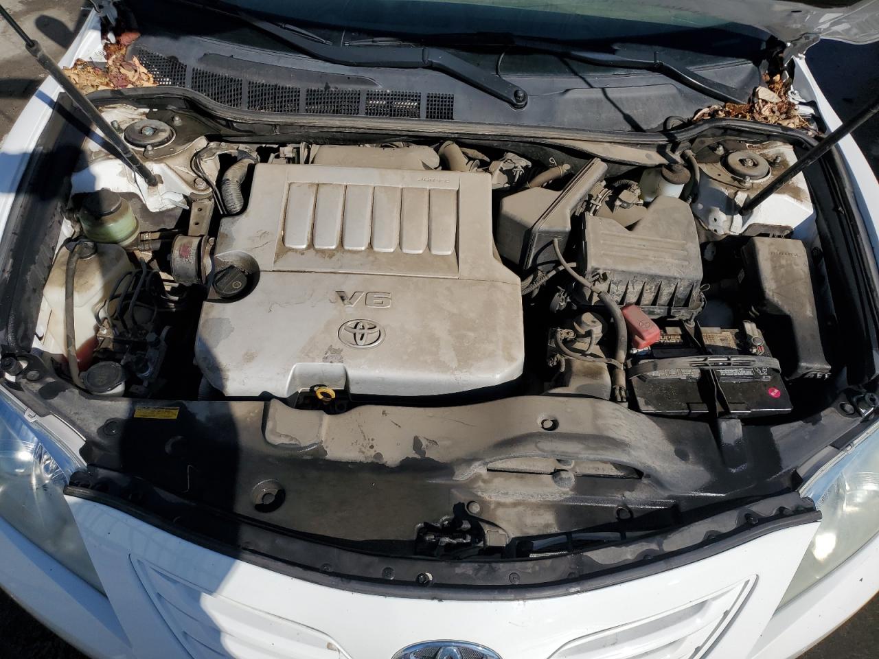 2009 Toyota Camry - Image 11