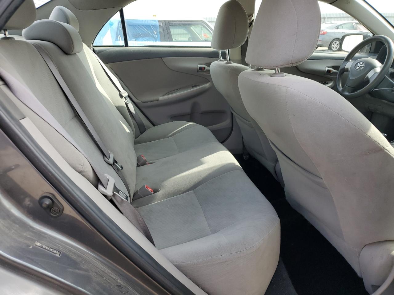 2010 Toyota Corolla - Image 10