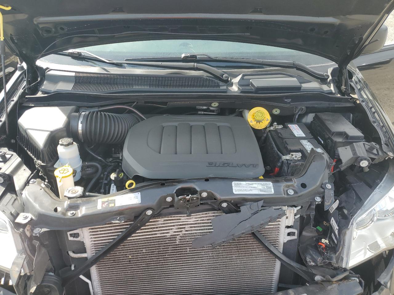 2019 Dodge Caravan - Image 14