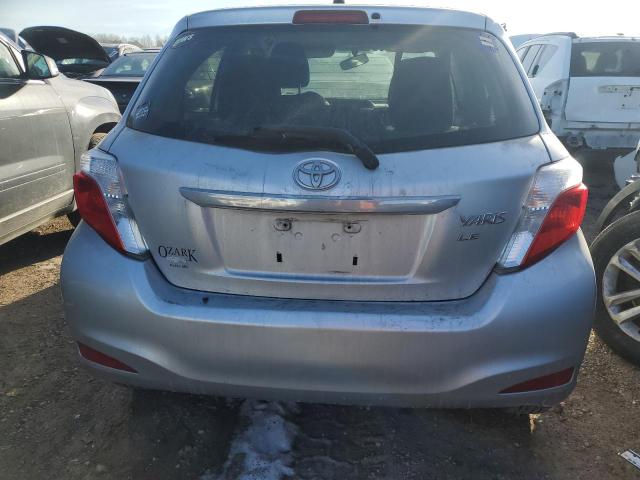 Hatchbacks TOYOTA YARIS 2012 Srebrny