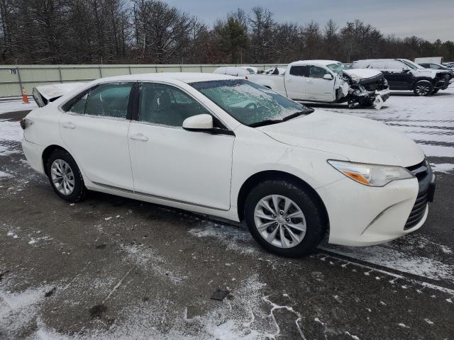  TOYOTA CAMRY 2017 Biały