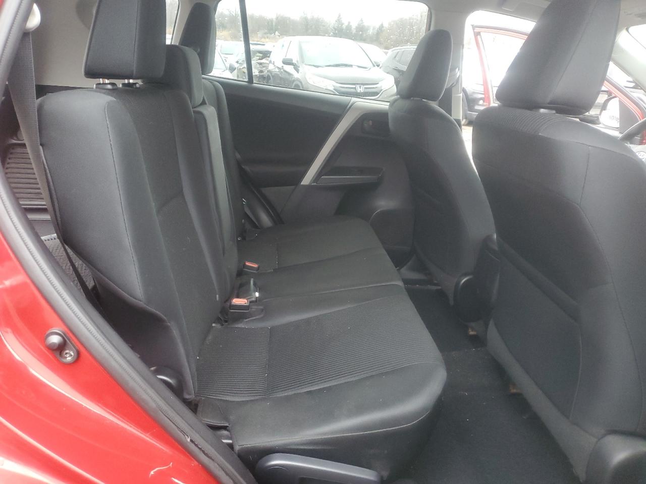 2017 Toyota RAV 4 - Image 12