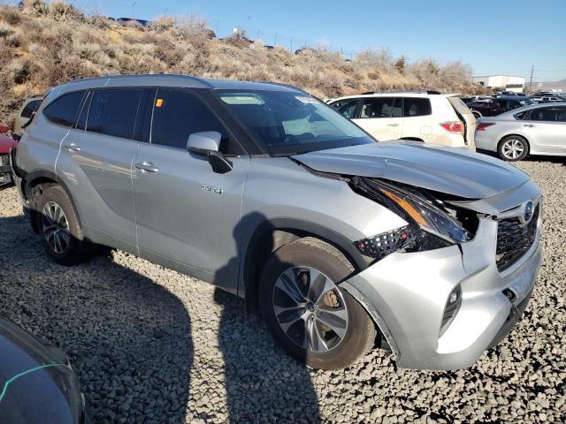  TOYOTA HIGHLANDER 2021 Серебристый