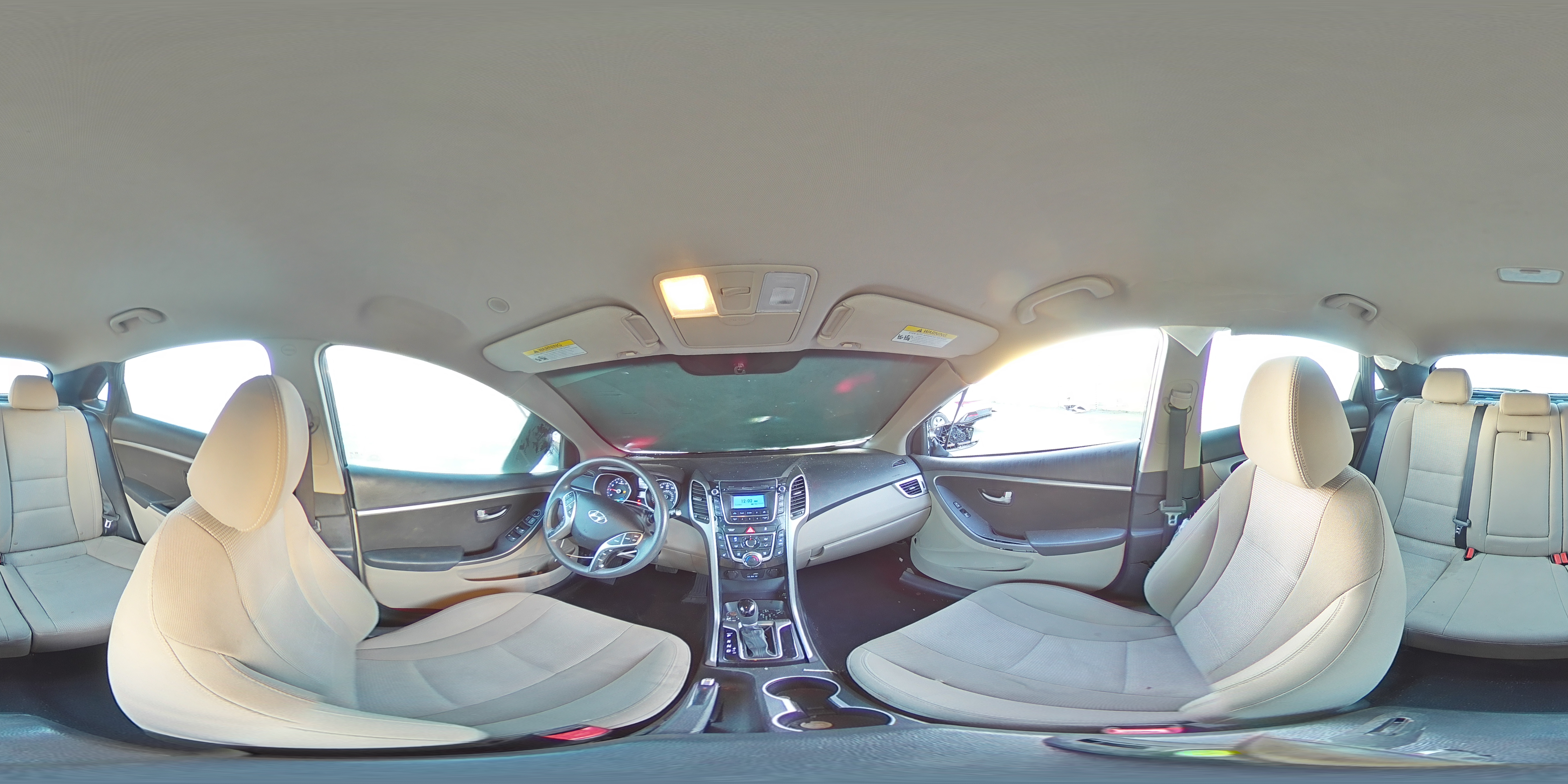 2016 Hyundai Elantra - Image 12