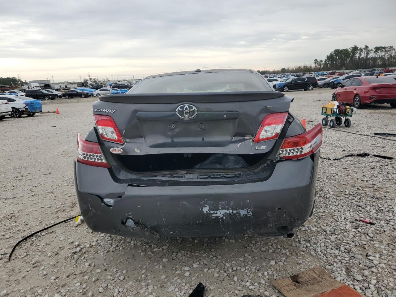2011 Toyota Camry - Image 6