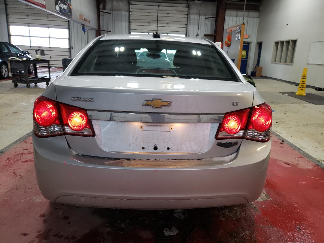 2015 Chevrolet Cruze - Image 6