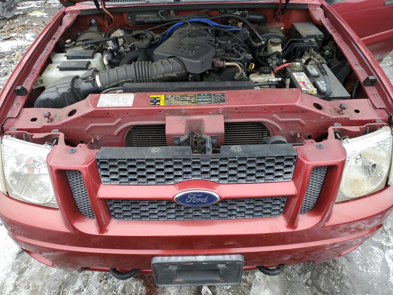 2005 Ford Explorer - Image 11