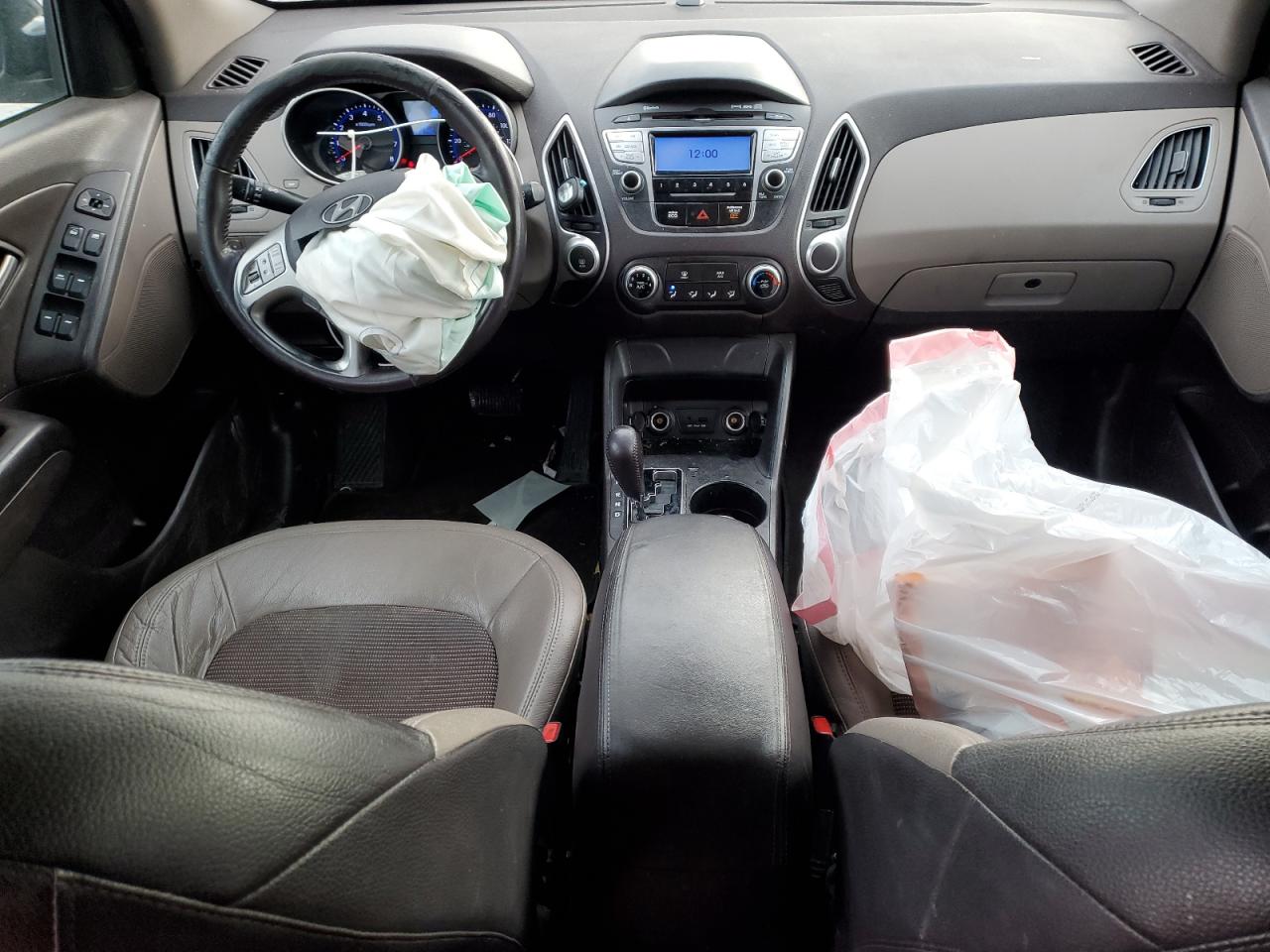2012 Hyundai Tucson - Image 8