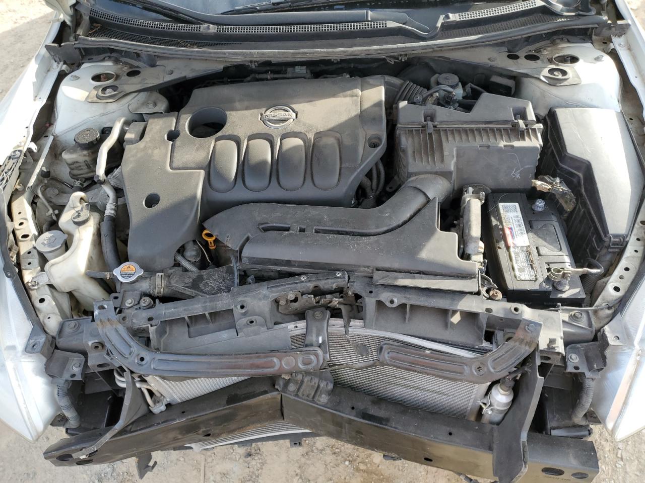 2010 Nissan Altima - Image 13