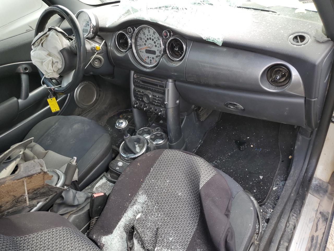 2006 MINI Cooper - Image 8