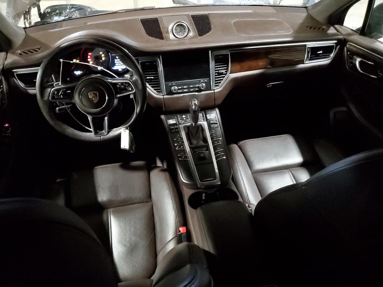 2018 Porsche Macan - Image 8