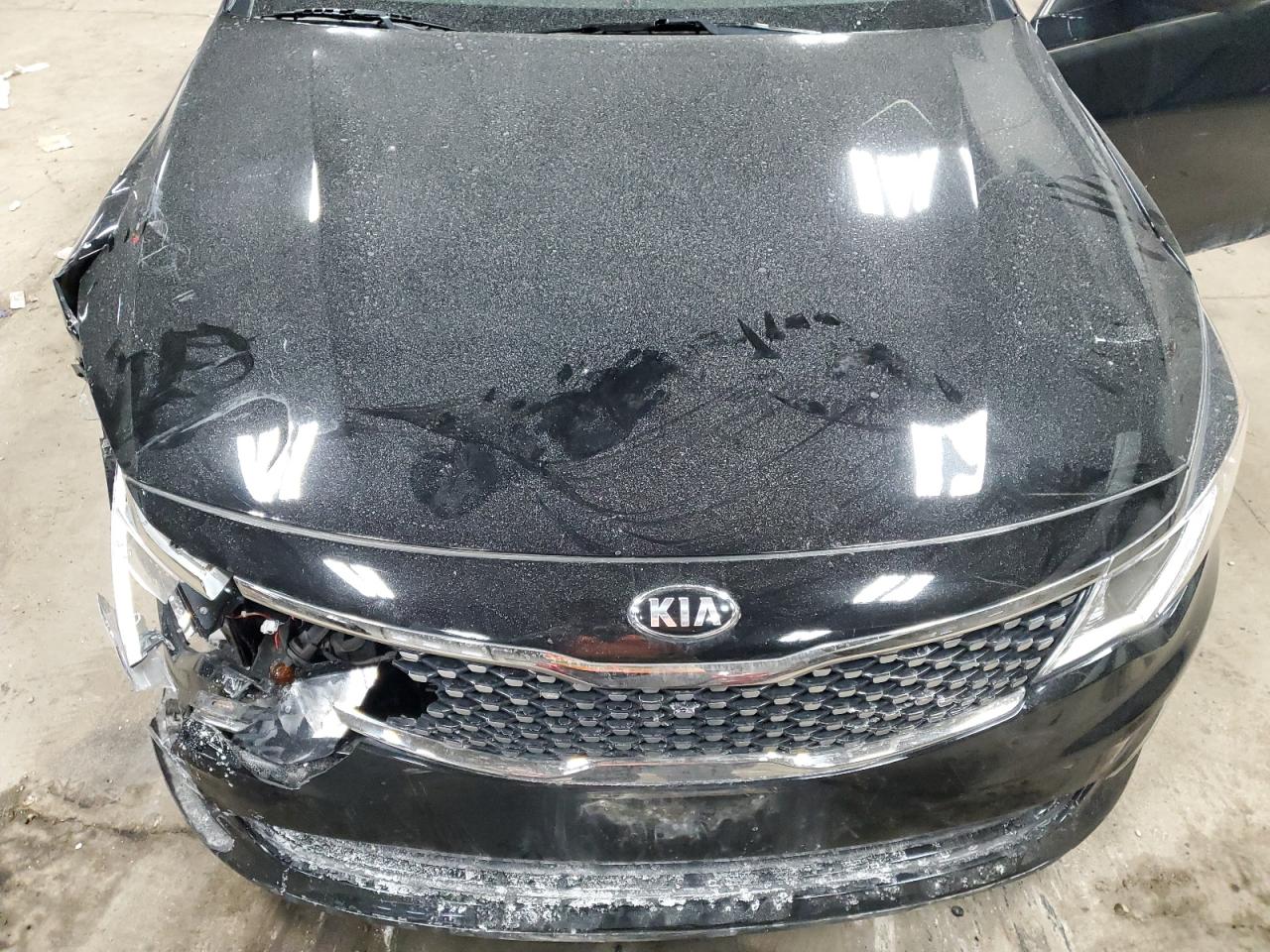 2017 Kia Optima - Image 11