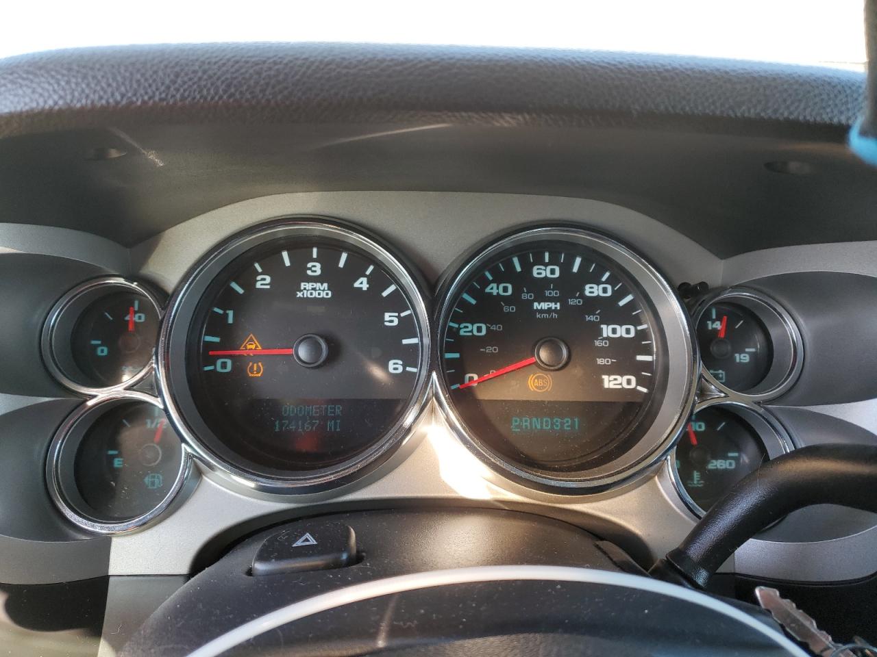 2007 Chevrolet Silverado - Image 9