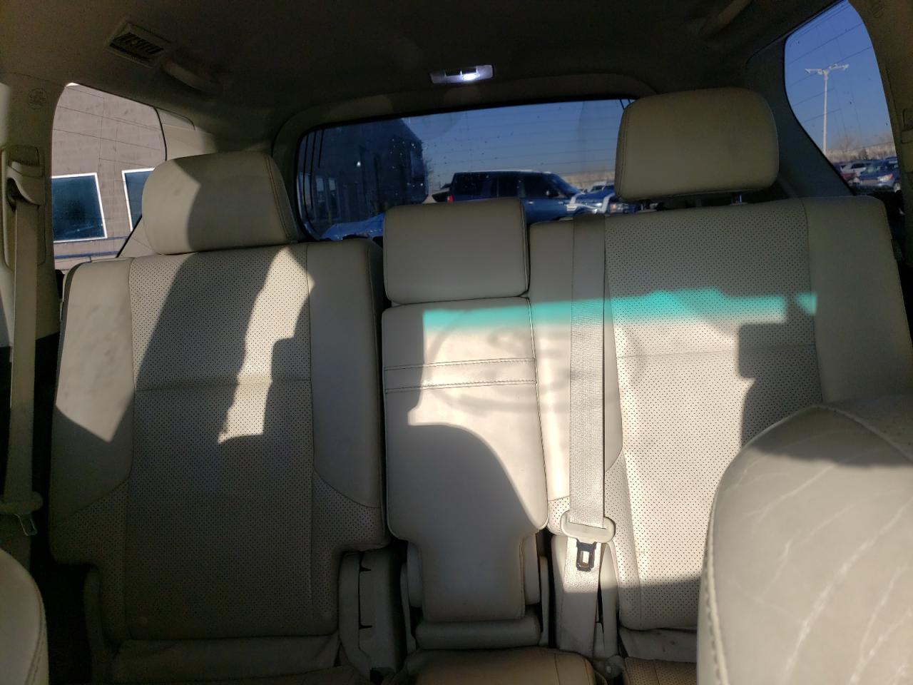 2012 Lexus GX - Image 10