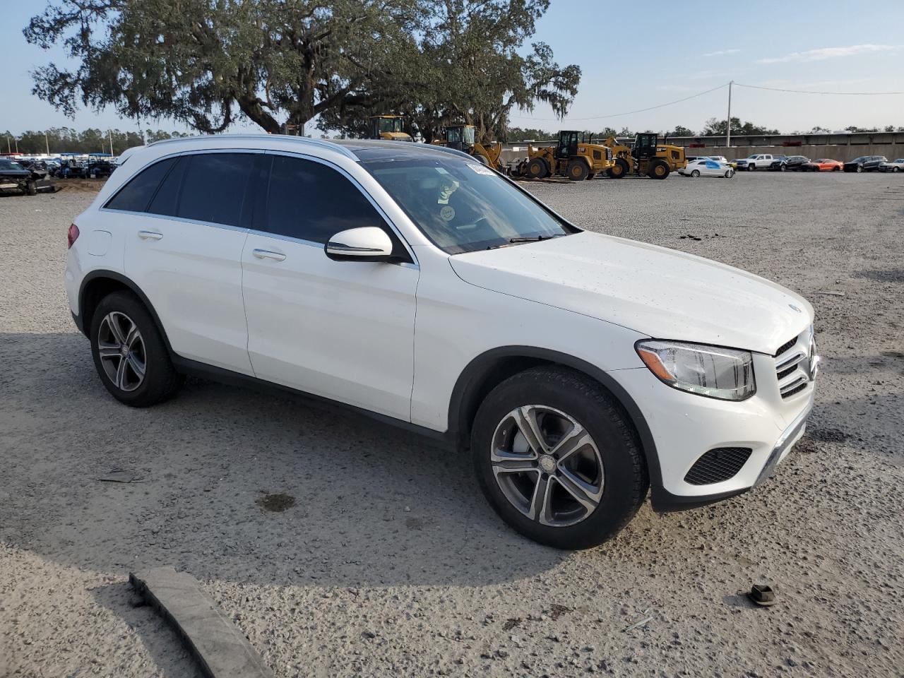 2016 Mercedes-Benz GLC - Image 4