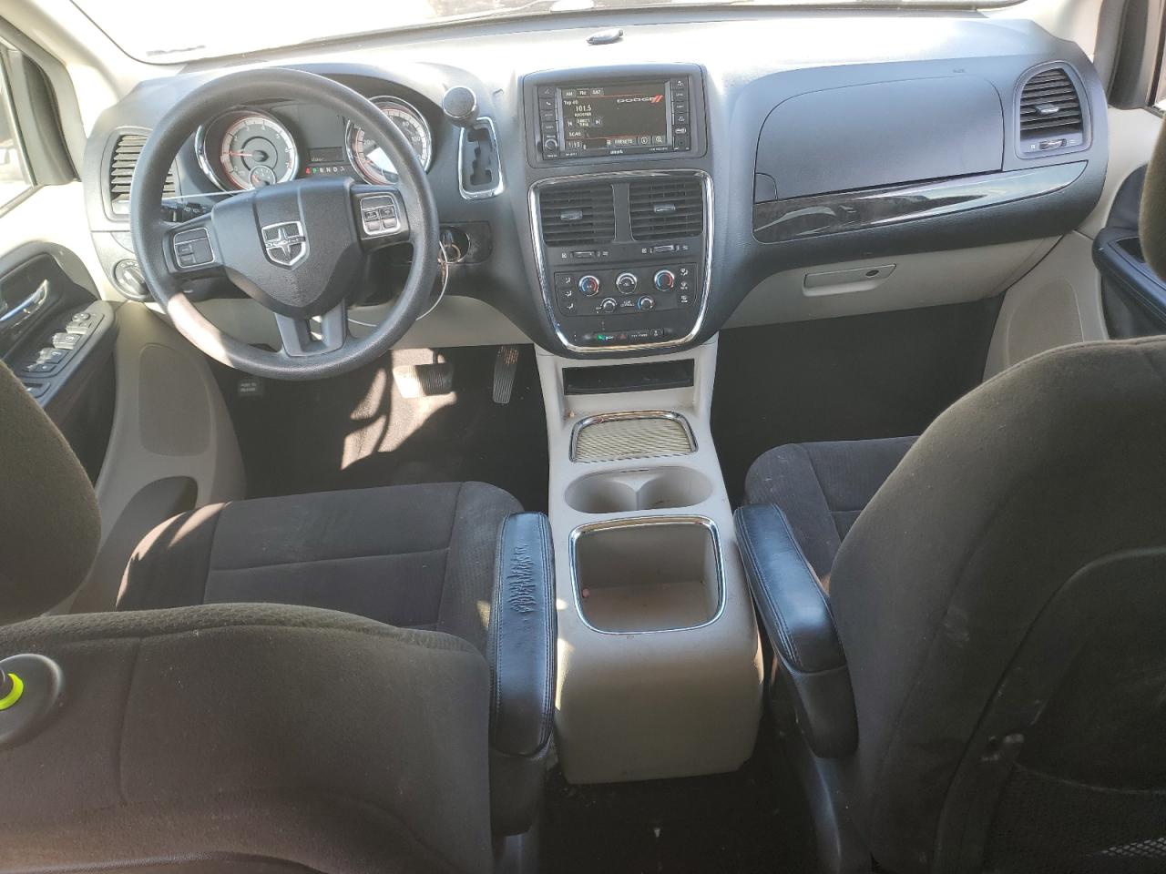 2013 Dodge Caravan - Image 8