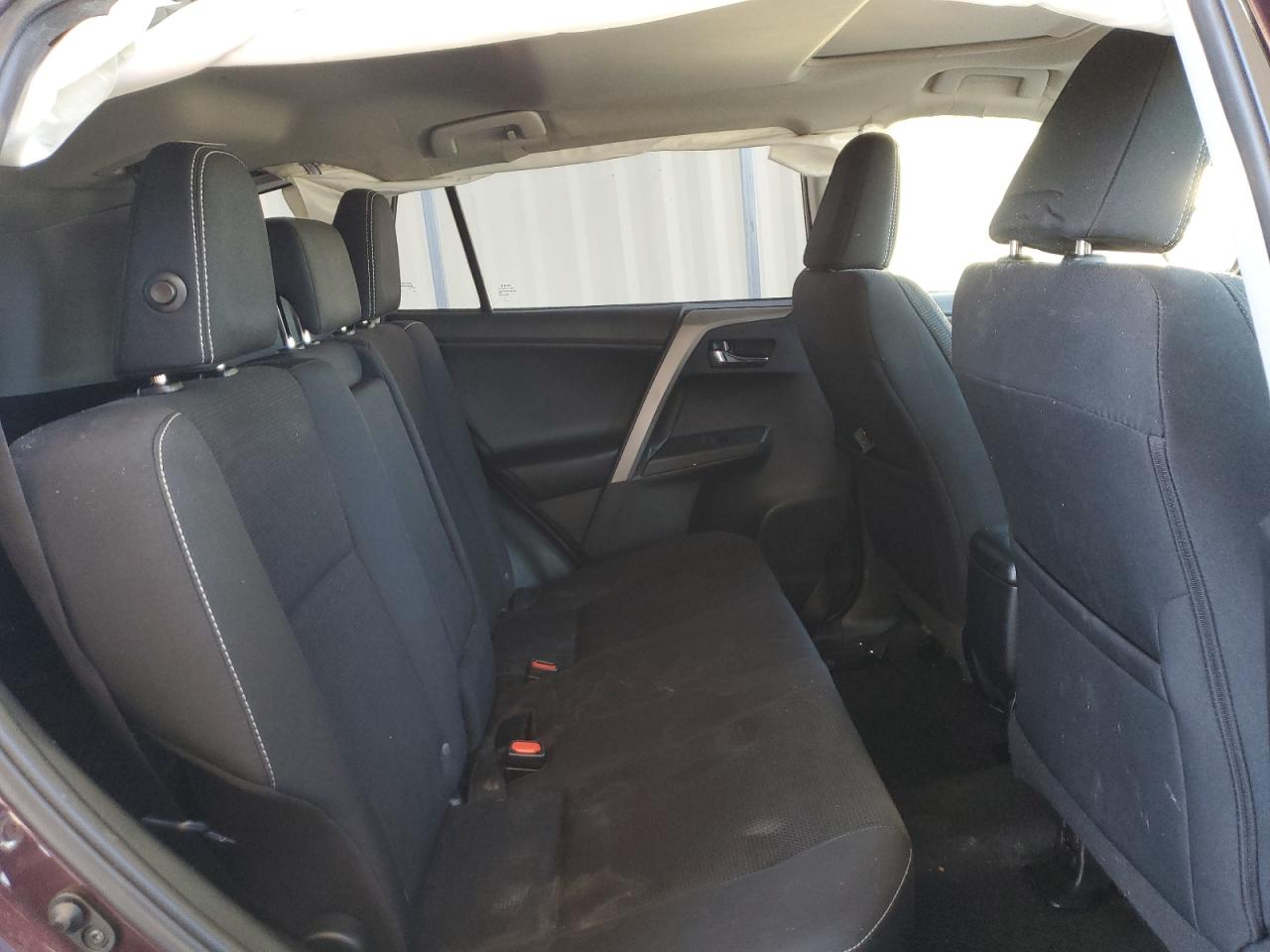 2016 Toyota RAV 4 - Image 11