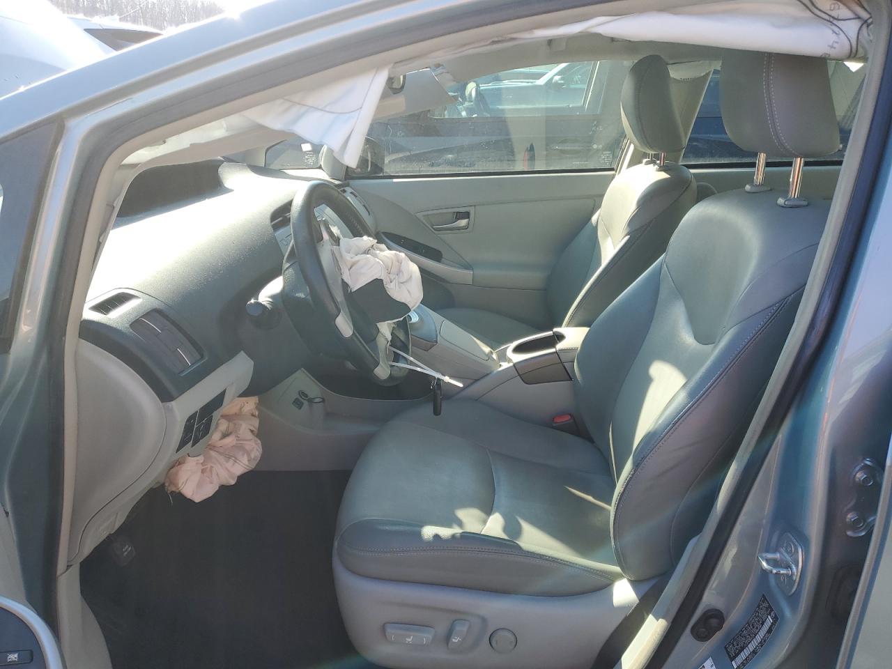 2015 Toyota Prius - Image 7