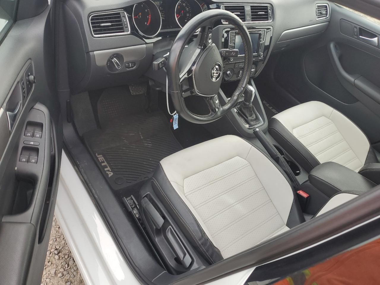2016 Volkswagen Jetta - Image 8