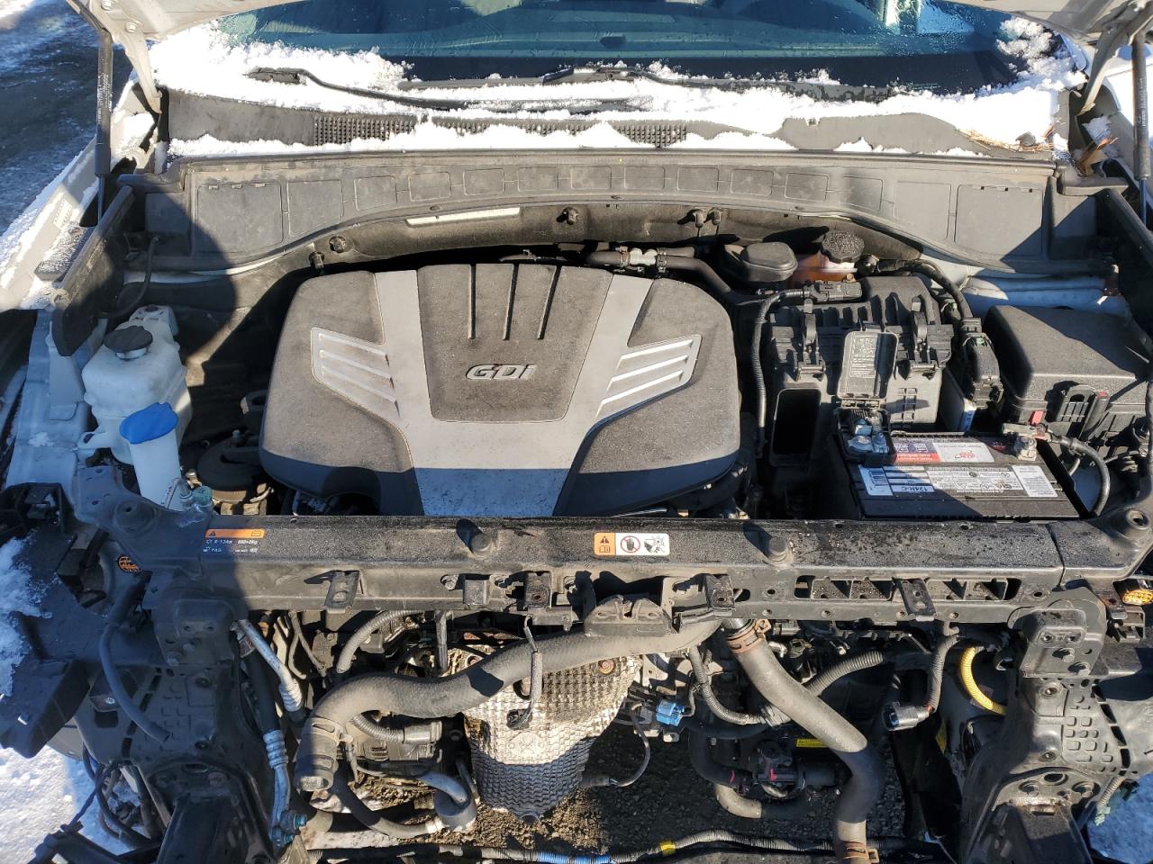 2017 Hyundai Santa Fe - Image 11