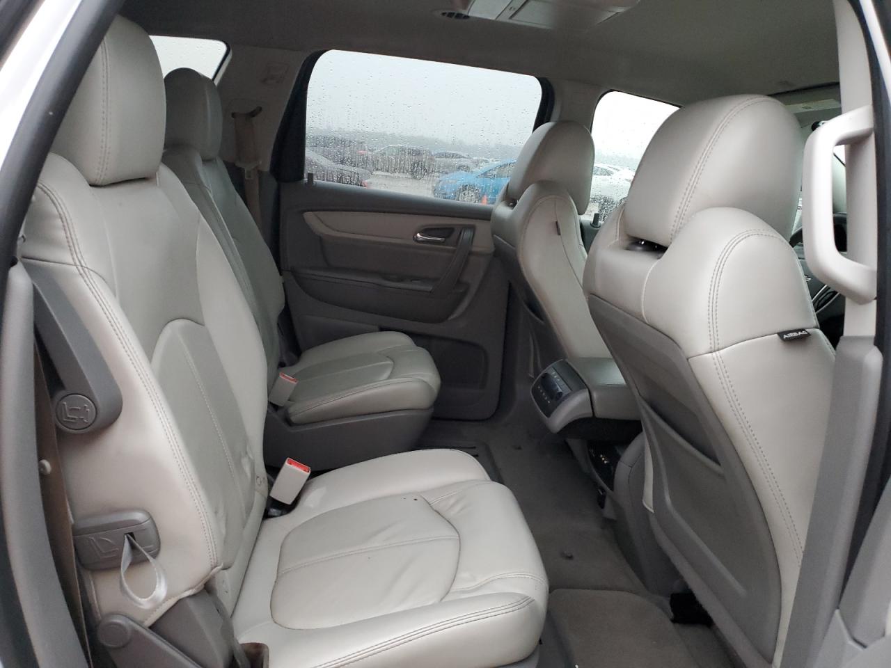 1GNKRHKD5GJ160075 CHEVROLET TRAVERSE 2016