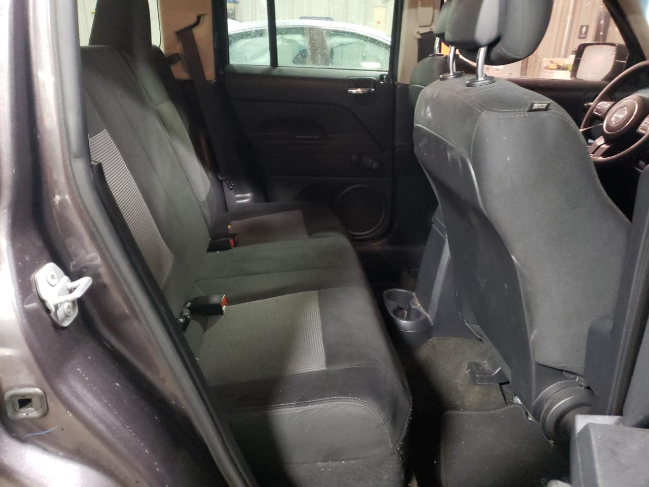 2015 Jeep Liberty (Patriot) - Image 10