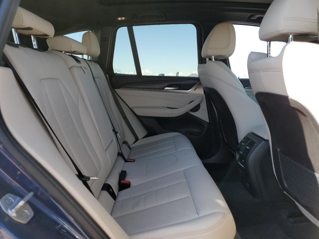 2021 BMW X3 - Image 11