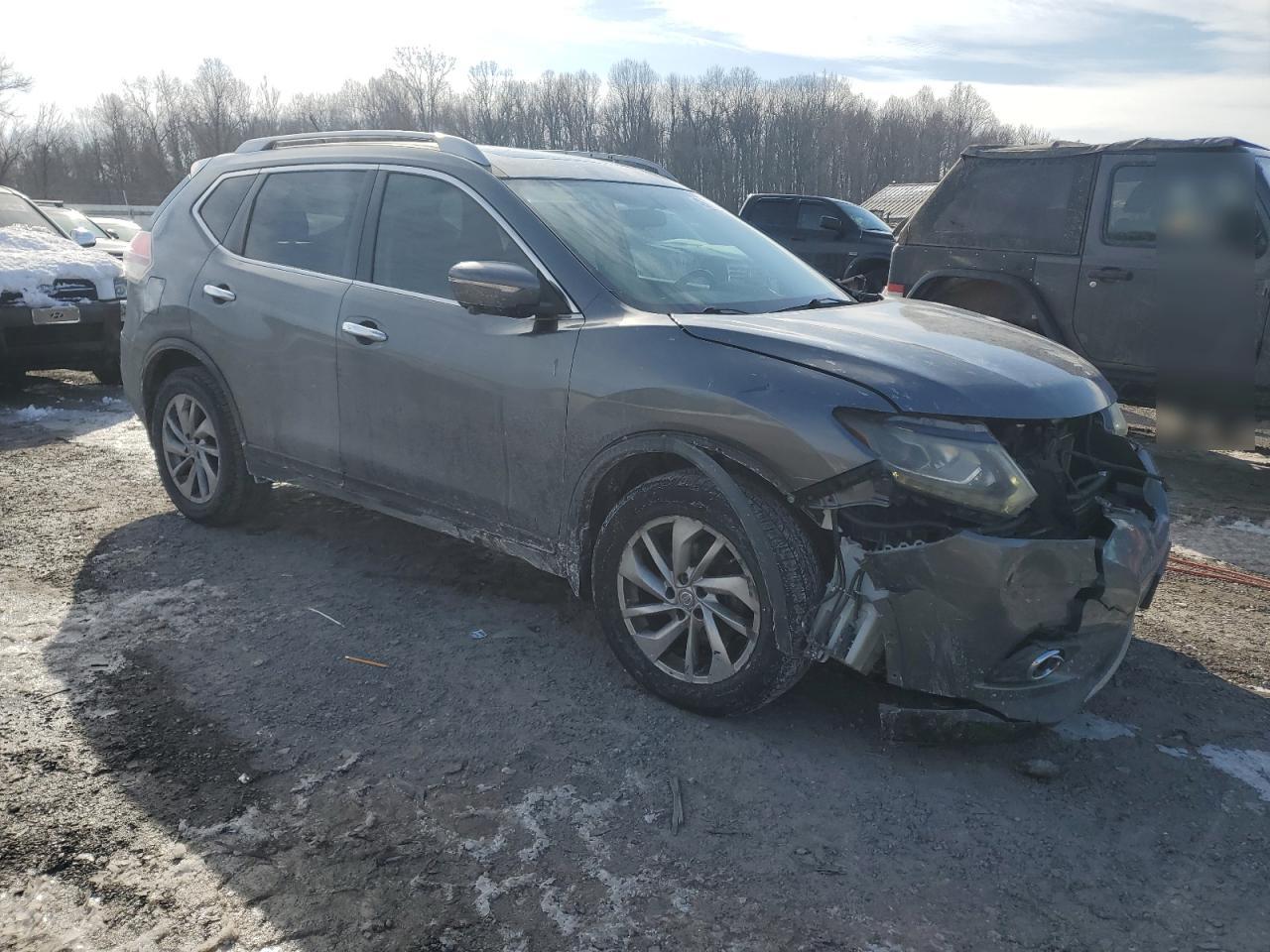 2015 Nissan Rogue - Image 4