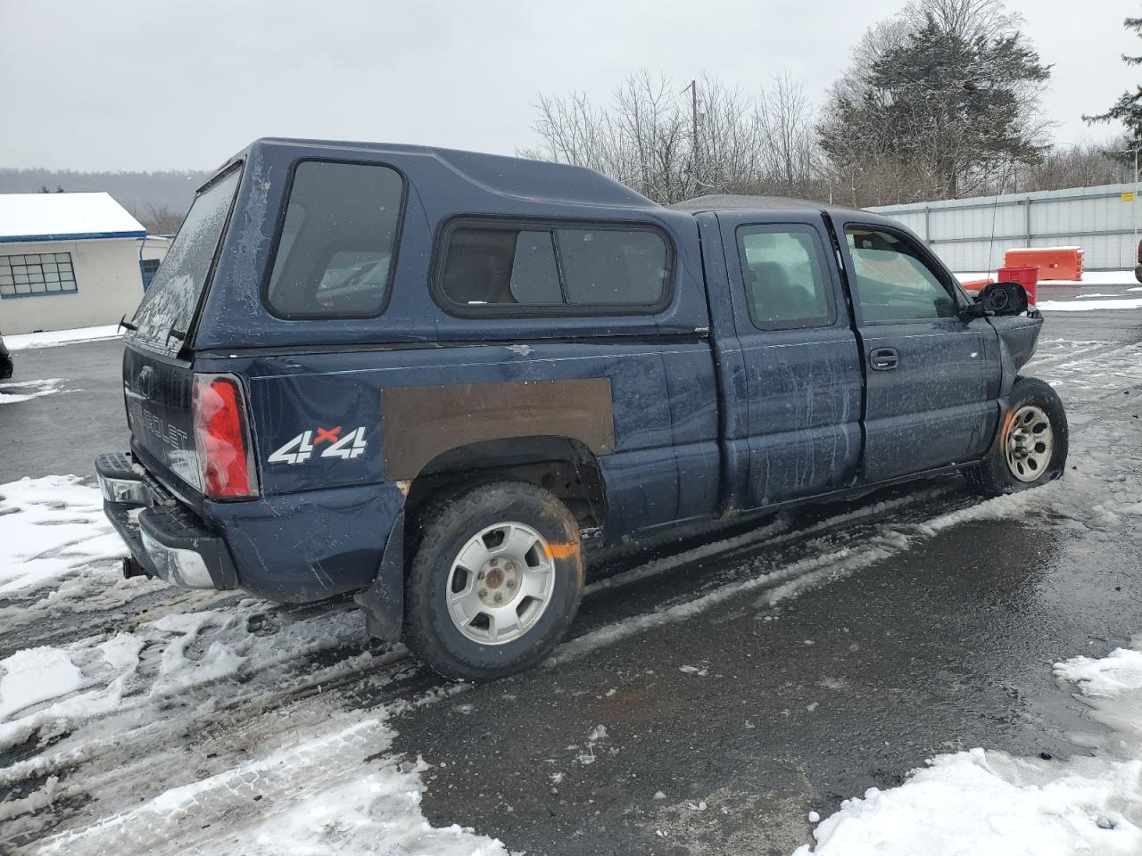2005 Chevrolet Silverado - Image 3