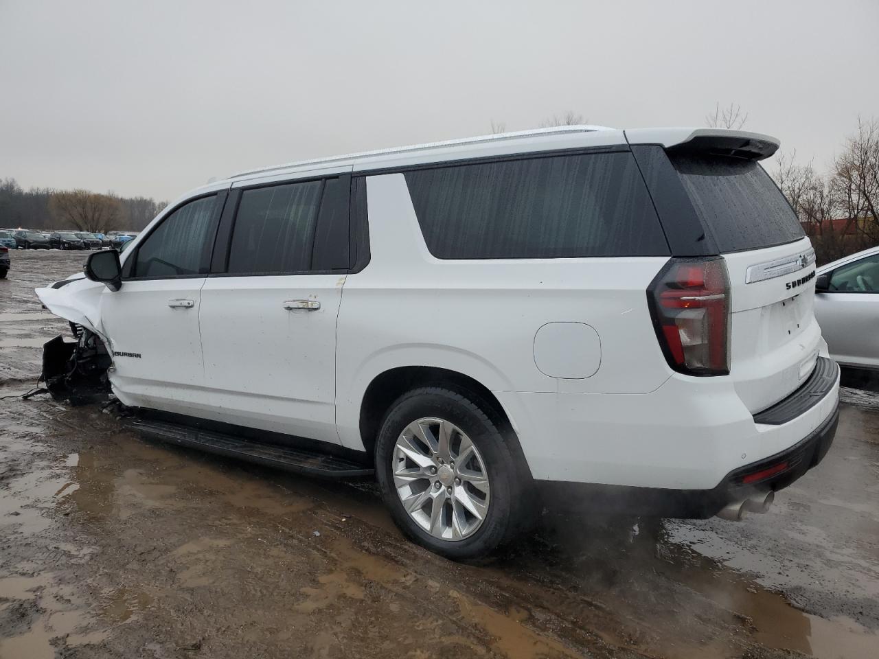 2023 Chevrolet Suburban - Image 2